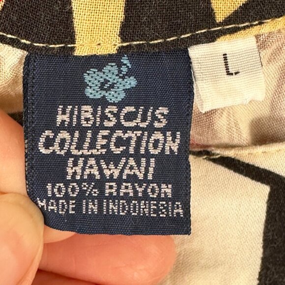 Hibiscus Collection Hawaii Women's Floral Print Tank Top Size L Red Yellow - Picture 7 of 7